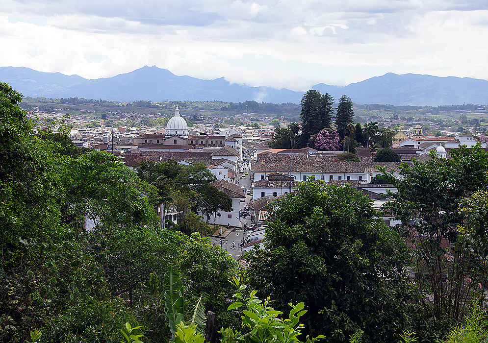 Popayan vista with white buildings and mountains