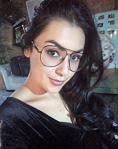 25 Year Old Bogota, Colombia Woman