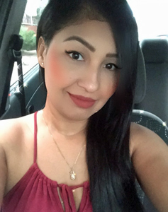 40 Year Old Cartagena, Colombia Woman