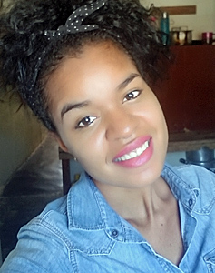 25 Year Old Medellin, Colombia Woman