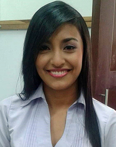 22 Year Old Bucaramanga, Colombia Woman