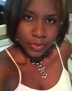 25 Year Old Cartagena, Colombia Woman