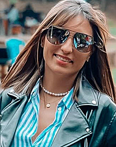 41 Year Old Medellin, Colombia Woman