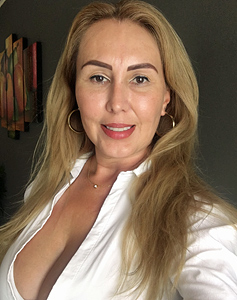 53 Year Old Ibague, Colombia Woman