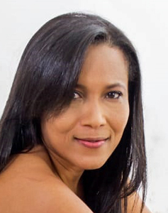 53 Year Old Santa Marta, Colombia Woman