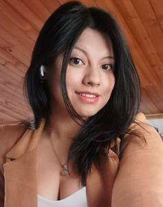 30 Year Old Bogota, Colombia Woman