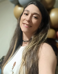 40 Year Old Envigado, Colombia Woman