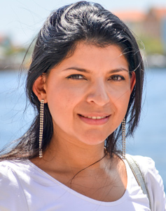 40 Year Old Armenia, Colombia Woman