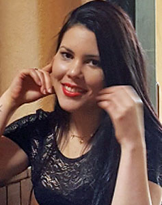 23 Year Old Quito, Ecuador Woman