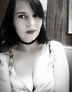 44 Year Old Medellin, Colombia Woman