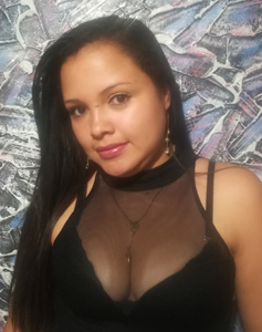 25 Year Old Bogota, Colombia Woman