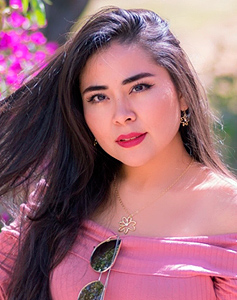 36 Year Old Quito, Ecuador Woman