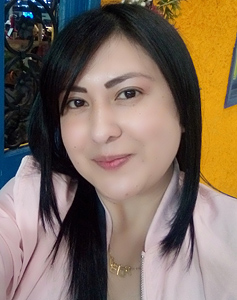 40 Year Old Bogota, Colombia Woman