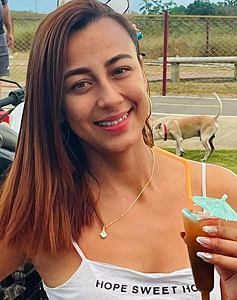 25 Year Old Cucuta, Colombia Woman