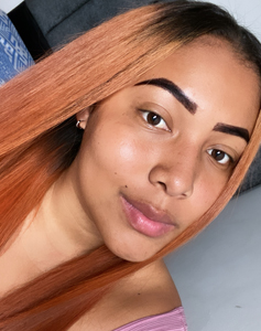 25 Year Old Medellin, Colombia Woman