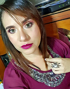 40 Year Old Cienaga, Colombia Woman