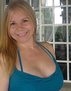 59 Year Old Bogota, Colombia Woman