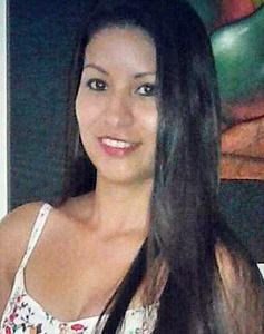 40 Year Old Guayaquil, Ecuador Woman