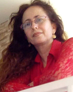 64 Year Old Bucaramanga, Colombia Woman
