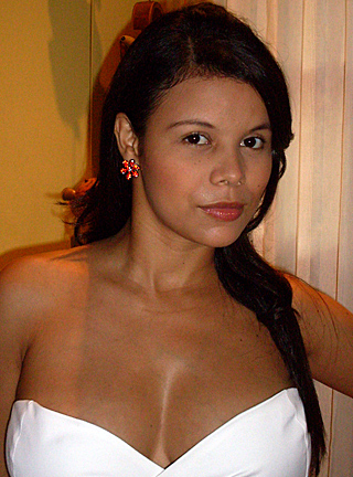 Buxom Colombian woman with an attractive demeanor