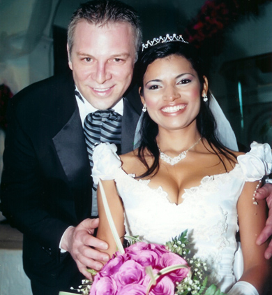 Wedding picture of a Colombian woman and American man
