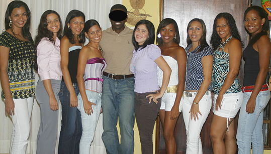 A small group of Colombian women meeting one black man during an International Introductions romance tour