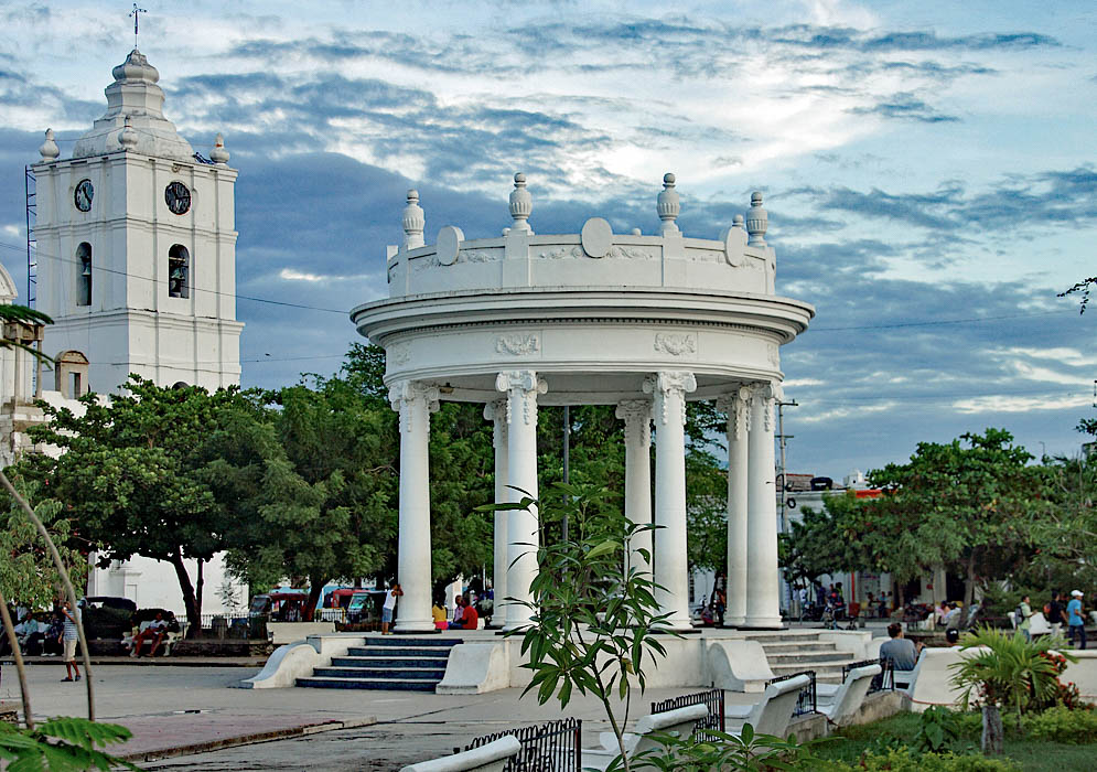 San Juan Bautista church in the background of the plaza centenario,