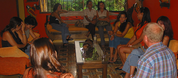 One man meeting 14 Colombian women during a private romance tour