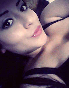21 Year Old Medellin, Colombia Woman