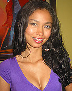 24 Year Old Barranquilla, Colombia Woman