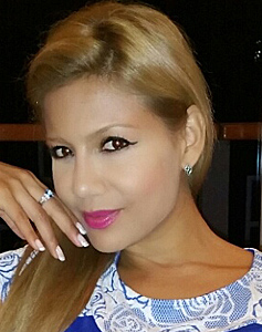 30 Year Old Medellin, Colombia Woman