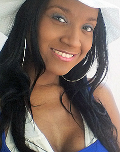 30 Year Old Cartagena, Colombia Woman