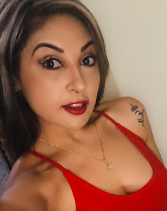 36 Year Old Quito, Ecuador Woman