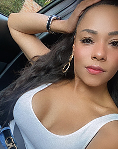 28 Year Old Bogota, Colombia Woman