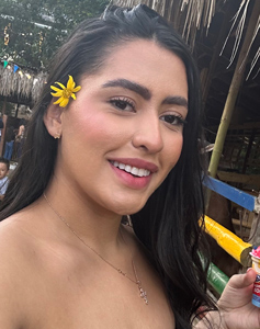 21 Year Old Medellin, Colombia Woman