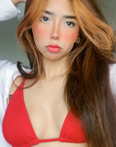 20 Year Old Barranquilla, Colombia Woman