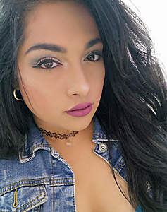 33 Year Old Bogota, Colombia Woman
