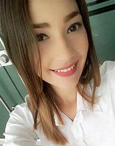 18 Year Old Barranquilla, Colombia Woman