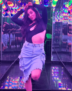 35 Year Old Medellin, Colombia Woman