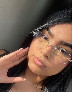 21 Year Old Bello, Colombia Woman