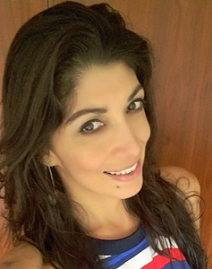 53 Year Old Santa Marta, Colombia Woman
